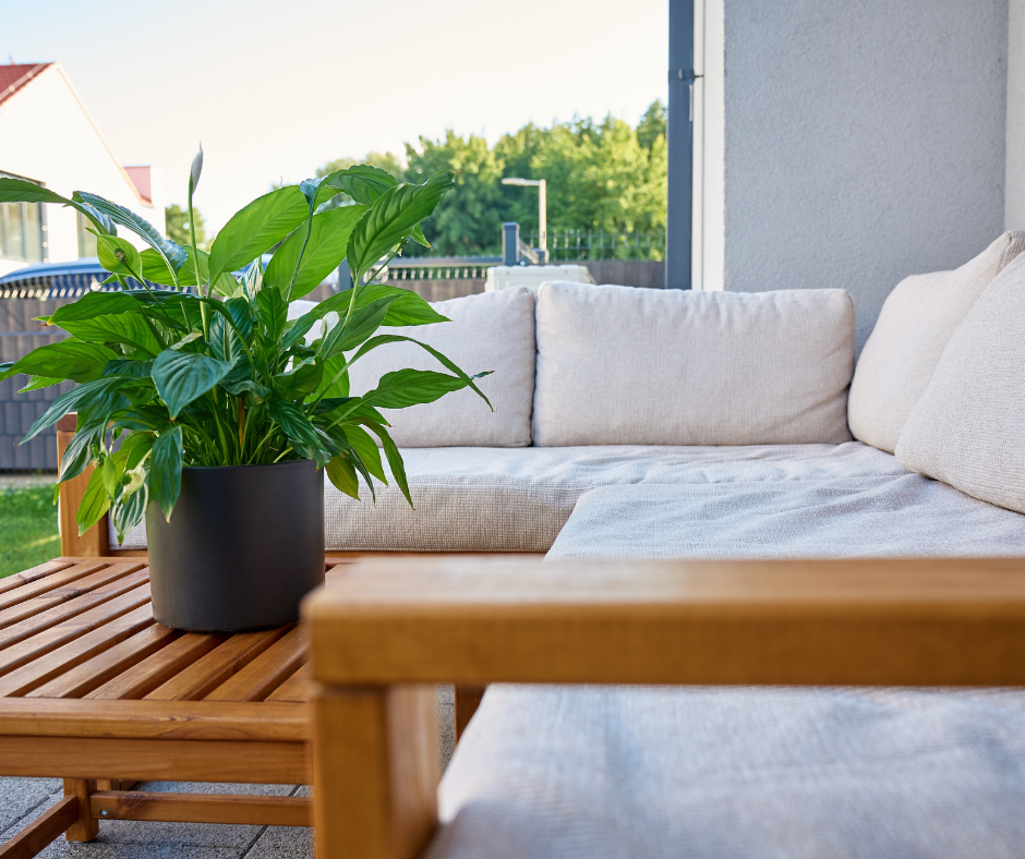 Outdoor Decor & Accessories